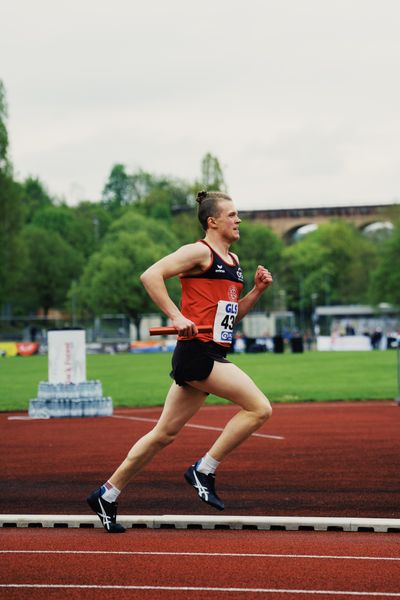 Nils Huhtakangas (LG Osnabrueck) am 29.04.2023 bei den deutschen Meisterschaften Langstaffel in Bietigheim-Bissingen