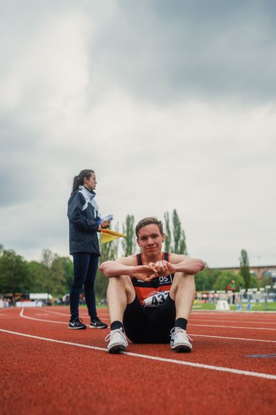 Henning Jeschke (LG Osnabrueck) am 29.04.2023 bei den deutschen Meisterschaften Langstaffel in Bietigheim-Bissingen
