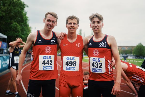 Erik Siemer (LG Osnabrueck), Steffen Riestenpatt (TSV Bayer 04 Leverkusen), Immo Badtke (LG Osnabrueck) am 29.04.2023 bei den deutschen Meisterschaften Langstaffel in Bietigheim-Bissingen