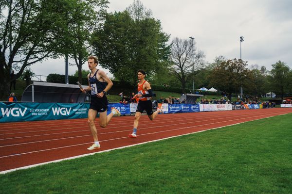 Robin Schilff (SCC Berlin) und Justin Lukas (LG Brillux Muenster) am 29.04.2023 bei den deutschen Meisterschaften Langstaffel in Bietigheim-Bissingen