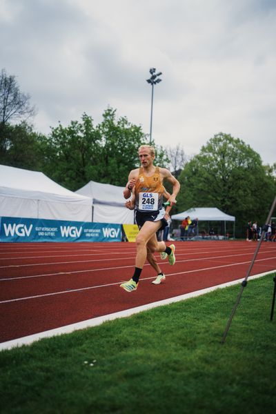 Florian Bremm (LSC Hoechstadt/Aisch) am 29.04.2023 bei den deutschen Meisterschaften Langstaffel in Bietigheim-Bissingen