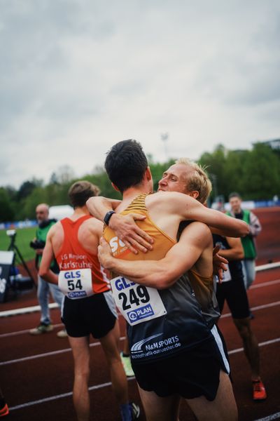 Niklas Buchholz (LSC Hoechstadt/Aisch) und Florian Bremm (LSC Hoechstadt/Aisch) am 29.04.2023 bei den deutschen Meisterschaften Langstaffel in Bietigheim-Bissingen