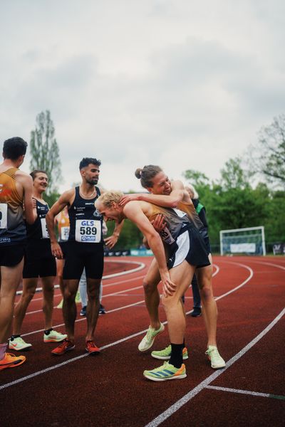 Friedrich Biniok (LSC Hoechstadt/Aisch) und Florian Bremm (LSC Hoechstadt/Aisch) am 29.04.2023 bei den deutschen Meisterschaften Langstaffel in Bietigheim-Bissingen