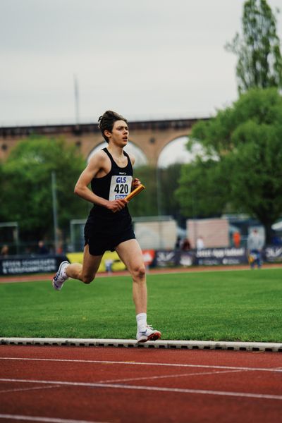 Peter Rothaupt (TV Lilienthal) am 29.04.2023 bei den deutschen Meisterschaften Langstaffel in Bietigheim-Bissingen