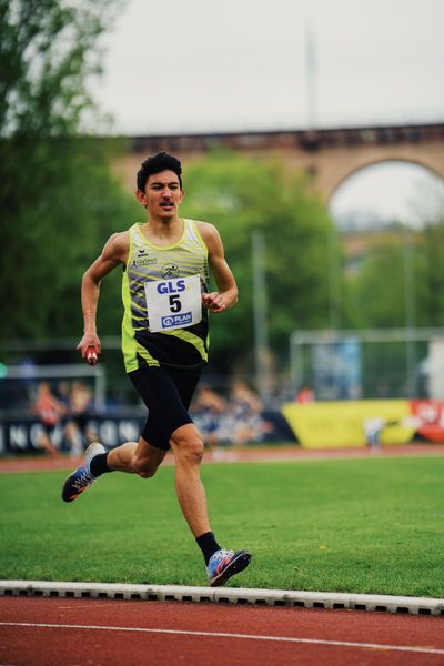 Lino Paradelo (LAC Freiburg) am 29.04.2023 bei den deutschen Meisterschaften Langstaffel in Bietigheim-Bissingen