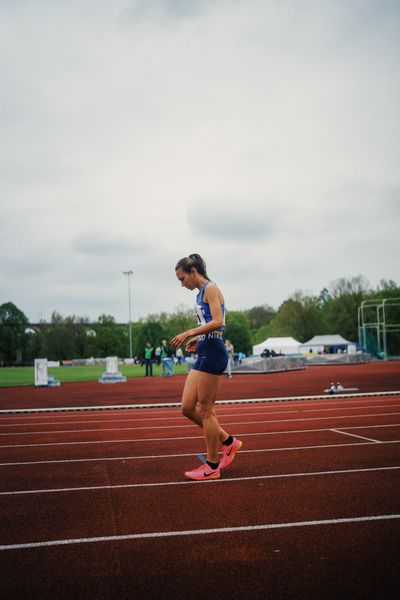 Hanna Klein (LAV Stadtwerke Tuebingen) am 29.04.2023 bei den deutschen Meisterschaften Langstaffel in Bietigheim-Bissingen