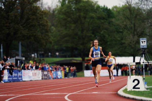 Hanna Klein (LAV Stadtwerke Tuebingen) am 29.04.2023 bei den deutschen Meisterschaften Langstaffel in Bietigheim-Bissingen