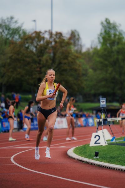 Carolin Hinrichs (VfL Loeningen) am 29.04.2023 bei den deutschen Meisterschaften Langstaffel in Bietigheim-Bissingen