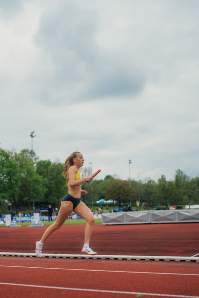 Carolin Hinrichs (VfL Loeningen) am 29.04.2023 bei den deutschen Meisterschaften Langstaffel in Bietigheim-Bissingen