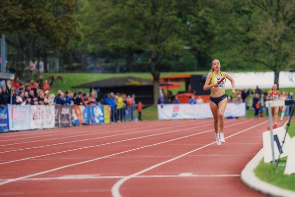 Carolin Hinrichs (VfL Loeningen) am 29.04.2023 bei den deutschen Meisterschaften Langstaffel in Bietigheim-Bissingen