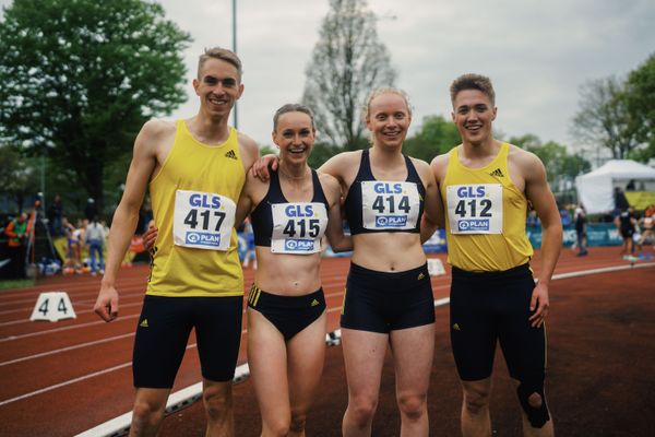 Die 4x400m mixed Staffel mit Luis Oberbeck (LG Goettingen), Klara Lange (LG Goettingen), Beatrix Gross (LG Goettingen), Finn-Laurence Fluegel (LG Goettingen) am 29.04.2023 bei den deutschen Meisterschaften Langstaffel in Bietigheim-Bissingen