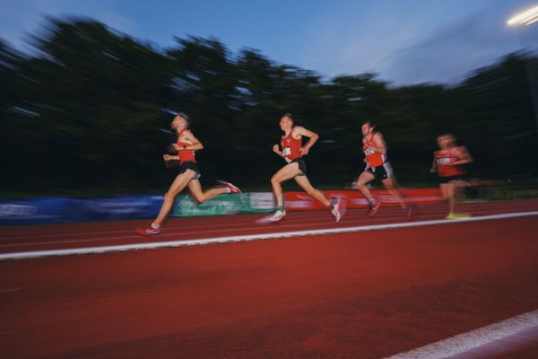Max Nores (TSV Bayer 04 Leverkusen), Kilian Schreiner (ASC 1990 Breidenbach), Marco Sietmann (LG Brillux Muenster) am 07.06.2023 beim Jump n Run Meeting im Stadion Dortmund-Hacheney in Dortmund