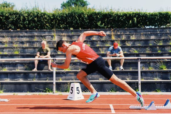 Florian Kroll (LG Osnabrueck) ueber 200m am 11.06.2023 waehrend den NLV + BLV U20/U16 Landesmeisterschaften im Stadion Berliner Ring in Verden