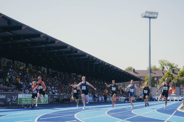 Max Attwell (NZL Neuseeland), Jeff Tesselaar (NED Niederlande), Tim Nowak (GER/SSV Ulm 1846), Jacob Thelander (SWE Schweden), Thomas van der Plaetsen (BEL/Belgien), Niklas Kaul (GER/USC Mainz), Daniel Bertschler (AUT Oesterreich), Adam Sebastian Helcelet (CZE/Tschechien) am 17.06.2023 beim Stadtwerke Ratingen Mehrkampf-Meeting im Stadion am Stadionring in Ratingen