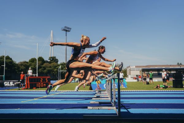 Paula de Boer (GER/MTV Luebeck), Anna-Lena Obermaier (GER/Telis Finanz Regensburg) am 17.06.2023 beim Stadtwerke Ratingen Mehrkampf-Meeting im Stadion am Stadionring in Ratingen