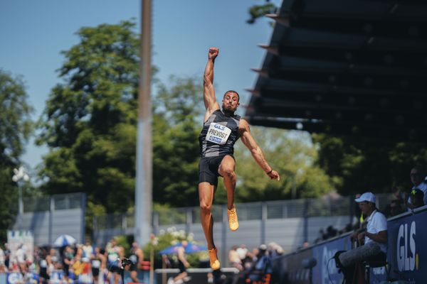 Arthur Prevost (FRA/Frankreich) im Weitsprung am 17.06.2023 beim Stadtwerke Ratingen Mehrkampf-Meeting im Stadion am Stadionring in Ratingen