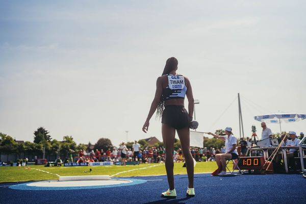 Nafissatou Thiam (BEL/Belgien) beim Kugelstoßen am 17.06.2023 beim Stadtwerke Ratingen Mehrkampf-Meeting im Stadion am Stadionring in Ratingen