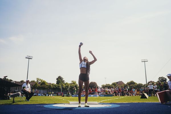 Nafissatou Thiam (BEL/Belgien) beim Kugelstoßen am 17.06.2023 beim Stadtwerke Ratingen Mehrkampf-Meeting im Stadion am Stadionring in Ratingen