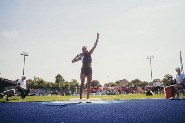 Nafissatou Thiam (BEL/Belgien) beim Kugelstoßen am 17.06.2023 beim Stadtwerke Ratingen Mehrkampf-Meeting im Stadion am Stadionring in Ratingen