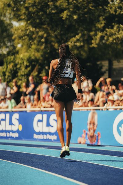 Nafissatou Thiam (BEL/Belgien) beim Kugelstoßen am 17.06.2023 beim Stadtwerke Ratingen Mehrkampf-Meeting im Stadion am Stadionring in Ratingen