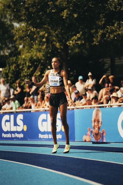 Nafissatou Thiam (BEL/Belgien) beim Kugelstoßen am 17.06.2023 beim Stadtwerke Ratingen Mehrkampf-Meeting im Stadion am Stadionring in Ratingen