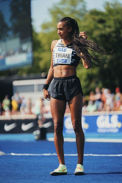 Nafissatou Thiam (BEL/Belgien) beim Kugelstoßen am 17.06.2023 beim Stadtwerke Ratingen Mehrkampf-Meeting im Stadion am Stadionring in Ratingen