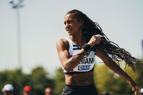 Nafissatou Thiam (BEL/Belgien) beim Kugelstoßen am 17.06.2023 beim Stadtwerke Ratingen Mehrkampf-Meeting im Stadion am Stadionring in Ratingen