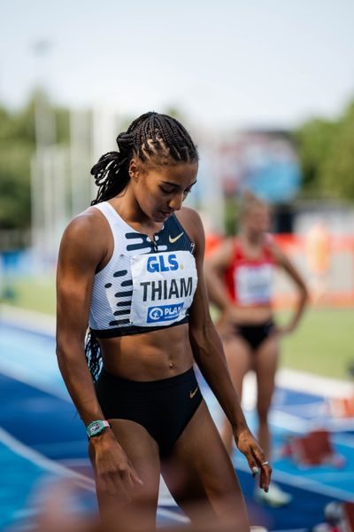 Nafissatou Thiam (BEL/Belgien) ueber 200m am 17.06.2023 beim Stadtwerke Ratingen Mehrkampf-Meeting im Stadion am Stadionring in Ratingen