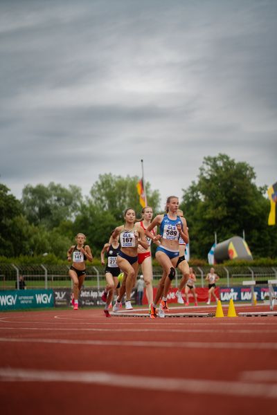 Rosalie Hausdorf (LG Stadtwerke Muenchen), Jasmina Stahl (Hannover 96), Charlotte Augenstein (Athletics Team Karben), Verena Meisl (TV Wattenscheid 01) am 01.07.2023 waehrend den deutschen U23 Leichtathletik-Meisterschaften im Jahnstadion in Göttingen