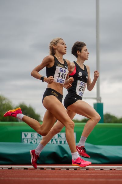 Rosalie Hausdorf (LG Stadtwerke Muenchen), Jasmina Stahl (Hannover 96) am 01.07.2023 waehrend den deutschen U23 Leichtathletik-Meisterschaften im Jahnstadion in Göttingen