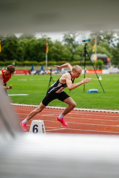 Emil Meggle (LG Stadtwerke Muenchen) im 800m Vorlauf am 01.07.2023 waehrend den deutschen U23 Leichtathletik-Meisterschaften im Jahnstadion in Göttingen