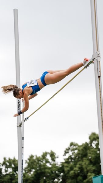 Stabhochsprung am 01.07.2023 mit Luisa-Sophie Peck (1. LAV Rostock) waehrend den deutschen U23 Leichtathletik-Meisterschaften im Jahnstadion in Göttingen