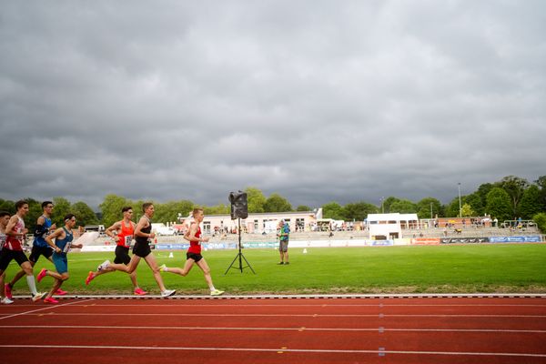 Noah Loeser (Berlin Track Club), Felix Ebel (Emder Laufgemeinschaft), Benjamin Dern (Silvesterlauf Trier), Constantin Carls (TSV Bayer 04 Leverkusen) am 01.07.2023 waehrend den deutschen U23 Leichtathletik-Meisterschaften im Jahnstadion in Göttingen