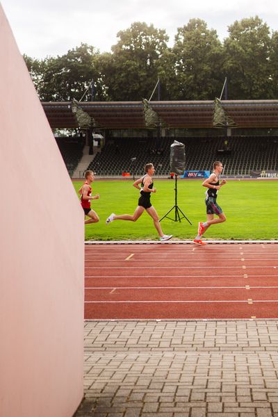 Benjamin Dern (Silvesterlauf Trier) am 01.07.2023 waehrend den deutschen U23 Leichtathletik-Meisterschaften im Jahnstadion in Göttingen