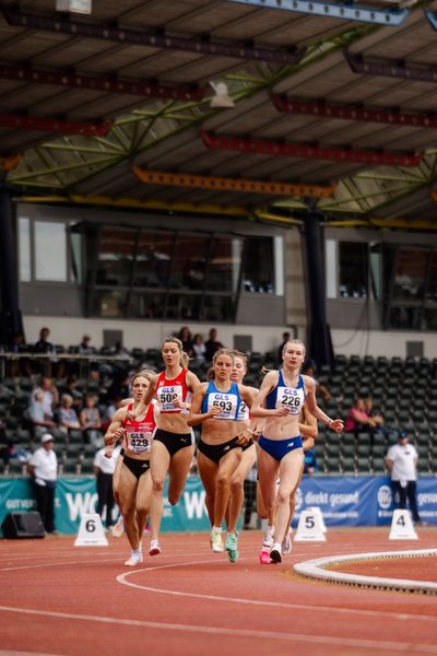 Lina Hanich (LC Paderborn), Laura Wilhelm (LAV Stadtwerke Tuebingen), Sophia Volkmer (TV Wetzlar) am 02.07.2023 waehrend den deutschen U23 Leichtathletik-Meisterschaften im Jahnstadion in Göttingen