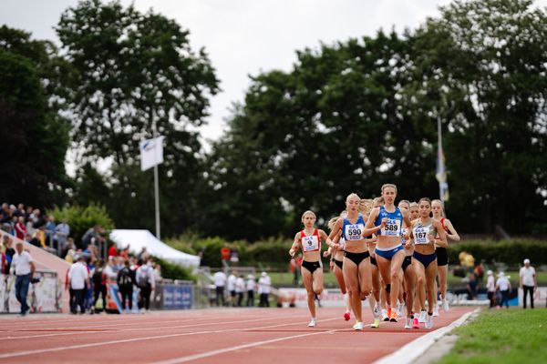 Lisa Merkel (LG Region Karlsruhe), Fabiane Meyer (TV Westfalia Epe), Verena Meisl (TV Wattenscheid 01), Charlotte Augenstein (Athletics Team Karben), Nele Heymann (TuS Haren) am 02.07.2023 waehrend den deutschen U23 Leichtathletik-Meisterschaften im Jahnstadion in Göttingen