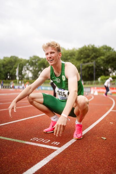 Louis Quarata (VfL Wolfsburg) gewinnt im 400m Finale am 02.07.2023 waehrend den deutschen U23 Leichtathletik-Meisterschaften im Jahnstadion in Göttingen