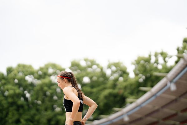 Lucie Kienast (Eintracht Frankfurt e.V.) am 02.07.2023 waehrend den deutschen U23 Leichtathletik-Meisterschaften im Jahnstadion in Göttingen