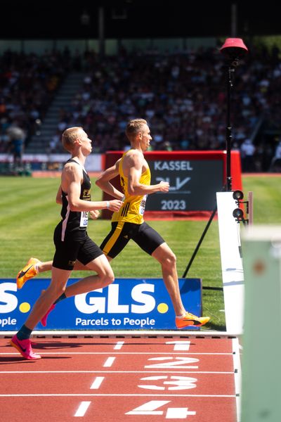 Luis Oberbeck (LG Goettingen), Emil Meggle (LG Stadtwerke Muenchen)während der 113. Deutschen Leichtathletik-Meisterschaften am 08.07.2023 im Auestadion in Kassel