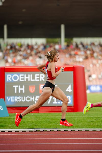 Katharina Saathoff (Braunschweiger Laufclub) während der 113. Deutschen Leichtathletik-Meisterschaften am 08.07.2023 im Auestadion in Kassel