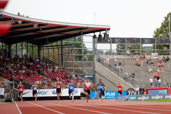 Fabian Dammermann (LG Osnabrueck), Noah Niklas Klei (LG Buende-Loehne), Manuel Sanders (LG Olympia Dortmund), Marvin Schlegel (LAC Erdgas Chemnitz), Paul Jean Bredau (SC Potsdam), Patrick Schneider (TV Wattenscheid 01), Jonas Breitkopf (LG Olympia Dortmund) während der 113. Deutschen Leichtathletik-Meisterschaften am 09.07.2023 im Auestadion in Kassel