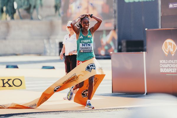 Amane Beriso Shankule (ETH/Ethiopia) on Day 8 of the World Athletics Championships Budapest 23 at the National Athletics Centre in Budapest, Hungary on August 26, 2023.