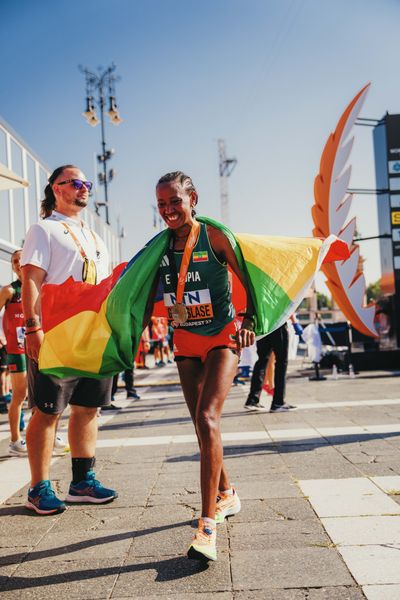 Gotytom Gebreslase (ETH/Ethiopia) during the Marathon on Day 8 of the World Athletics Championships Budapest 23 at the National Athletics Centre in Budapest, Hungary on August 26, 2023.