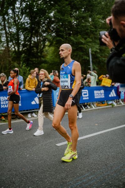 Hendrik Pfeiffer (GER/ Germany) am 24.09.2023 beim Berlin Marathon in Berlin