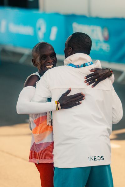 Eliud Kipchoge (KEN/Kenya) auf den letzten Metern am 24.09.2023 beim Berlin Marathon in Berlin