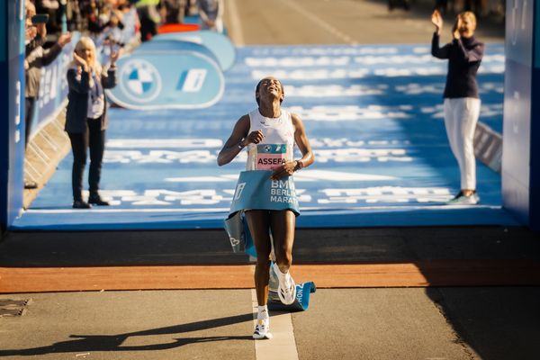 Tigst Assefa (ETH/Ethiopia) am 24.09.2023 beim Berlin Marathon in Berlin