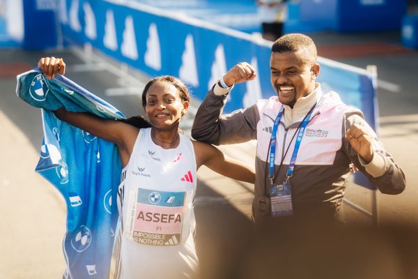 Tigst Assefa (ETH/Ethiopia) am 24.09.2023 beim Berlin Marathon in Berlin