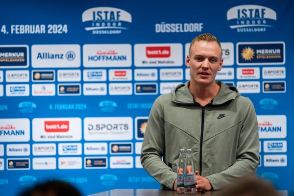 Sam Kendricks (USA) während der internationalen Pressekonferenz zum 4. ISTAF INDOOR Düsseldorf am 02.02.2024 im Meliá Hotel in Düsseldorf