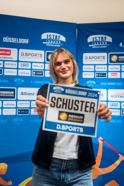 Franziska Schuster (GER) während der internationalen Pressekonferenz zum 4. ISTAF INDOOR Düsseldorf am 02.02.2024 im Meliá Hotel in Düsseldorf