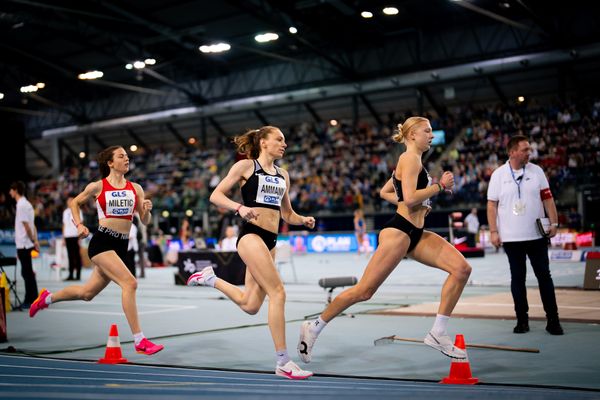 Alina Ammann (TuS Esingen), Jolanda Kallabis (FT 1844 Freiburg) am 17.02.2024 während den 71. Deutschen Leichtathletik-Hallenmeisterschaften in der QUARTERBACK Immobilien ARENA in Leipzig